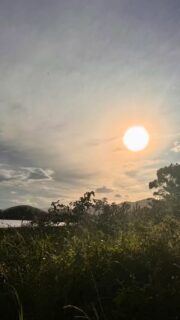 Mar ou Lagoa? Adivinhem qual foi o chimas de hoje!! 🫶. #suitesvilajjae #pousadanapraiadorosa #surflandgaropaba #festivaldeforródorosa